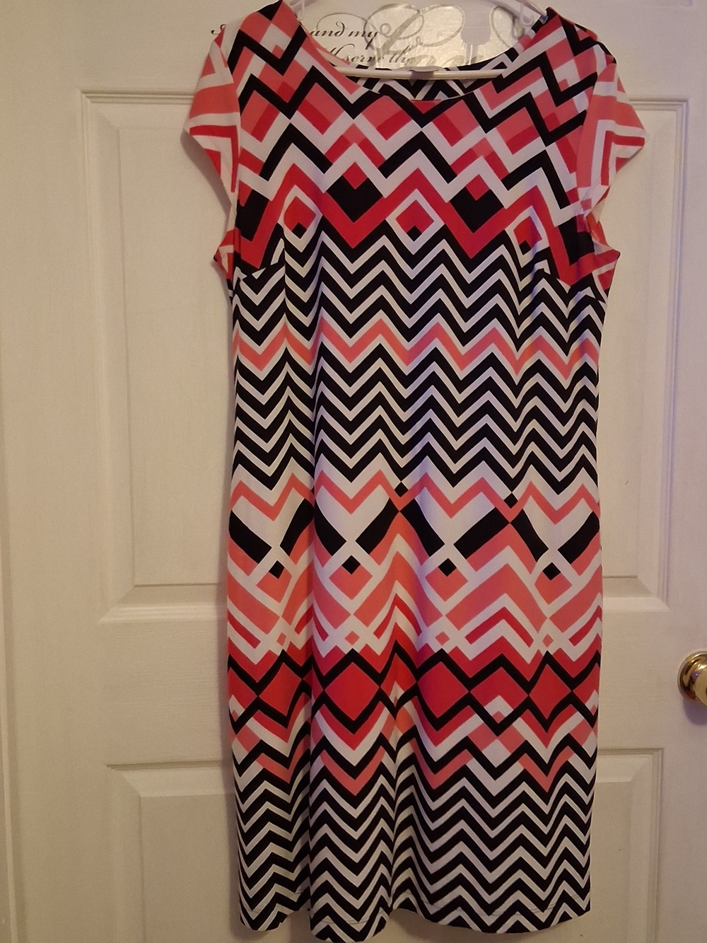 Liz Claiborne Coral, Black & White Chevron Shift Dress